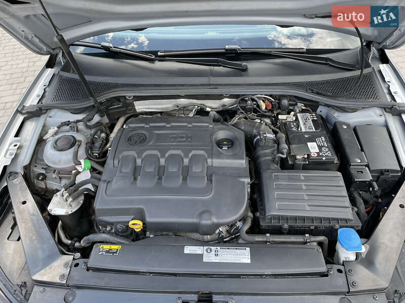 Седан Volkswagen Passat 2019 в Запорожье