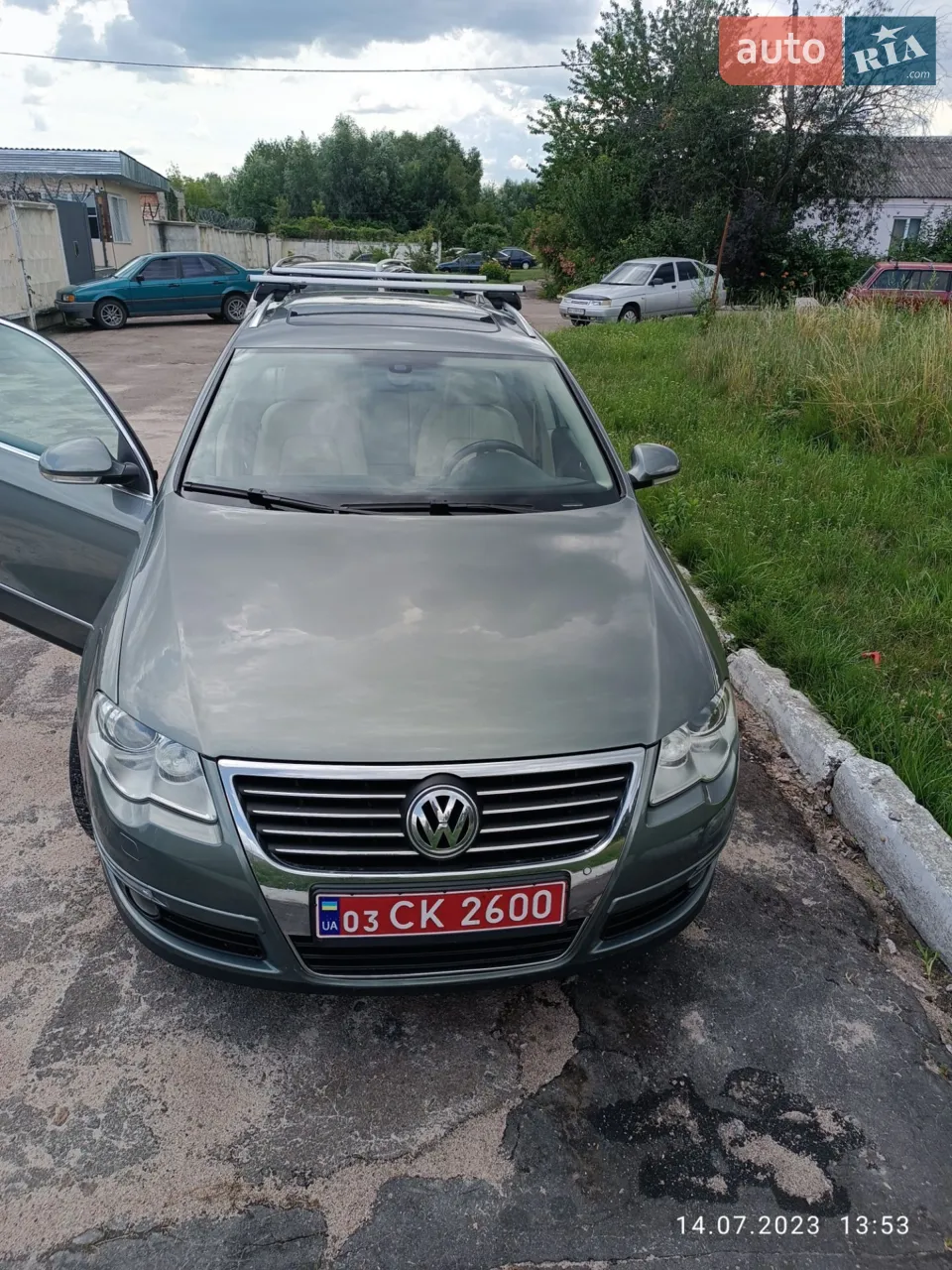 2010 Volkswagen Passat - мініатюра 31