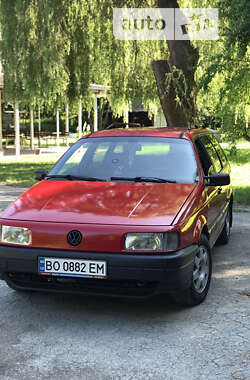 Универсал Volkswagen Passat 1990 в Ивано-Франковске