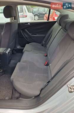 Седан Volkswagen Passat 2006 в 