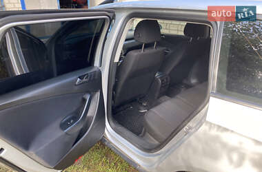 Универсал Volkswagen Passat 2010 в 