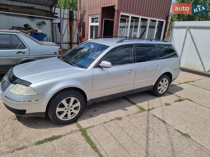 Універсал Volkswagen Passat 2001 в Полтаві