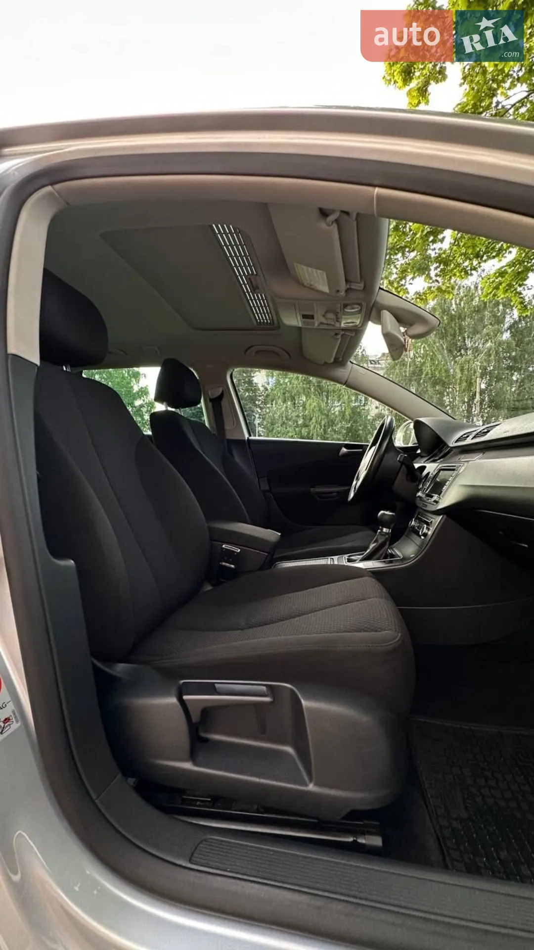 2010 Volkswagen Passat - мініатюра 12