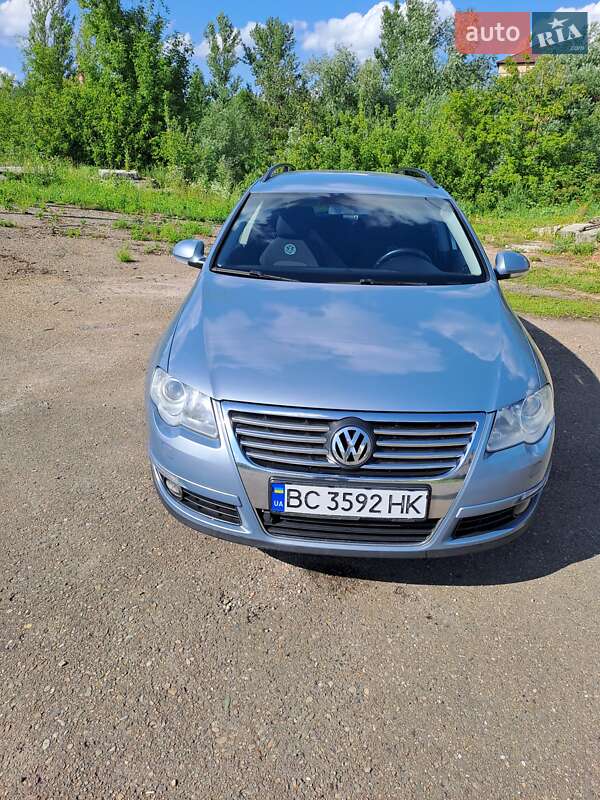 Универсал Volkswagen Passat 2010 в Самборе