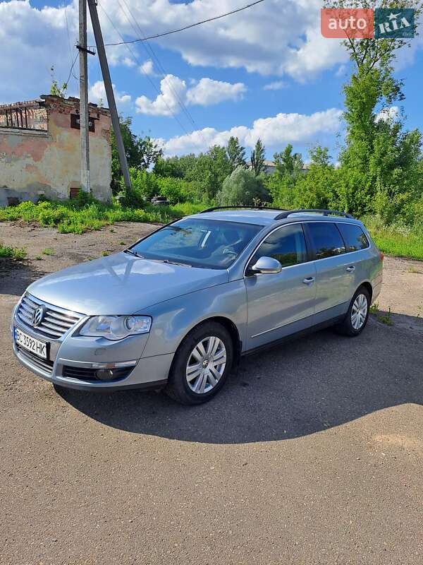 Универсал Volkswagen Passat 2010 в Самборе