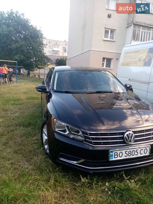 Седан Volkswagen Passat 2016 в Тернополе