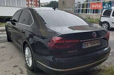 Седан Volkswagen Passat 2016 в Хмельницком