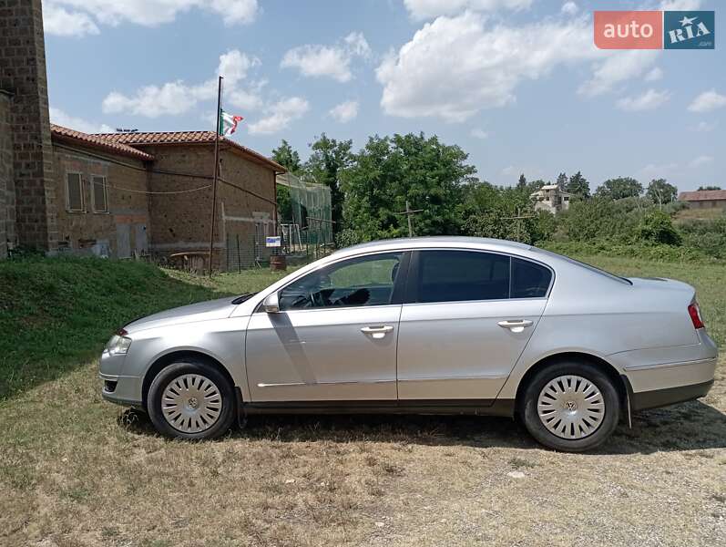 Седан Volkswagen Passat 2008 в Львове