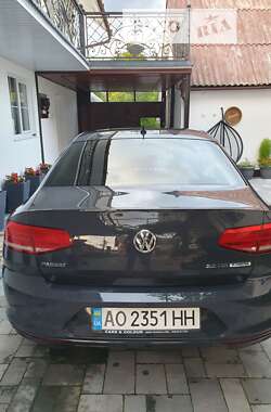Седан Volkswagen Passat 2015 в 