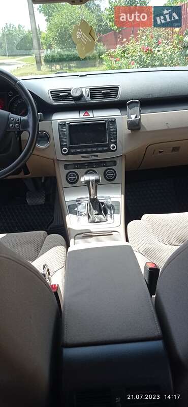 Универсал Volkswagen Passat 2005 в Киеве