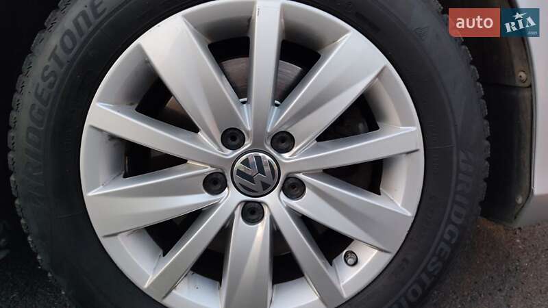 Універсал Volkswagen Passat 2014 в Вінниці