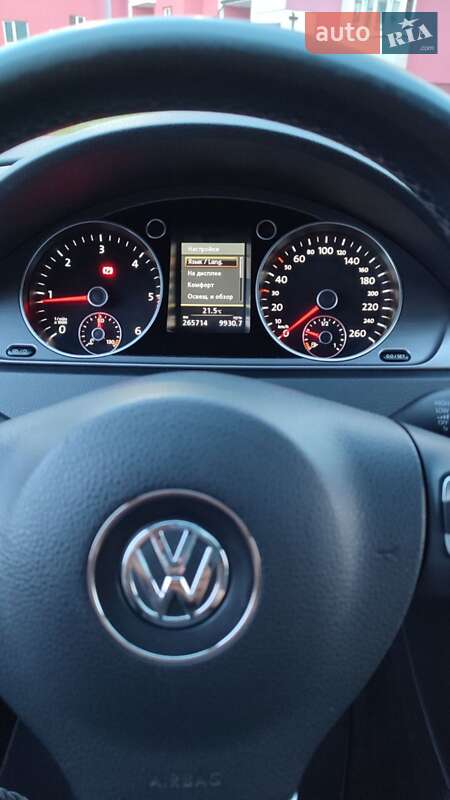 Універсал Volkswagen Passat 2014 в Вінниці