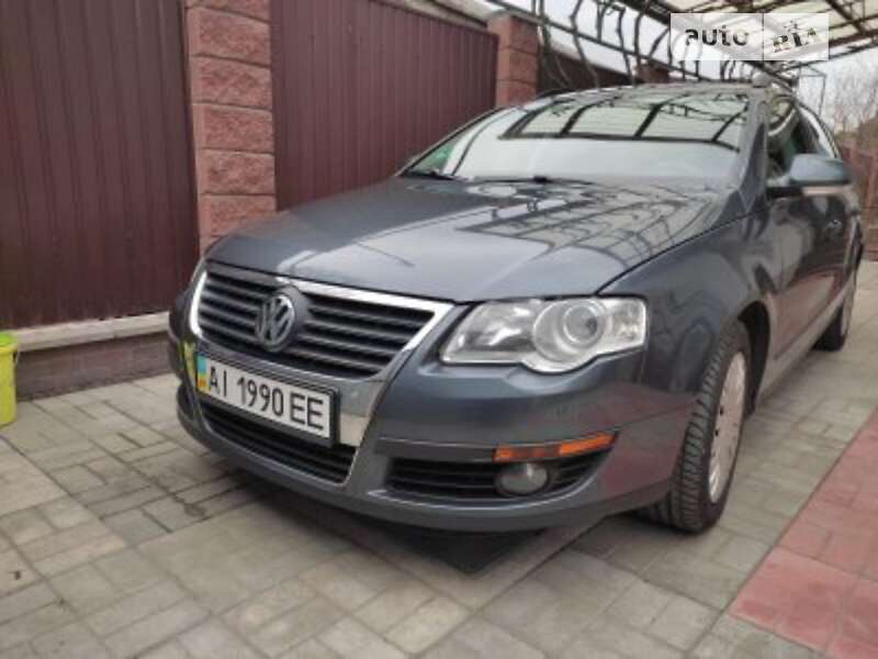 Універсал Volkswagen Passat 2010 в Києві