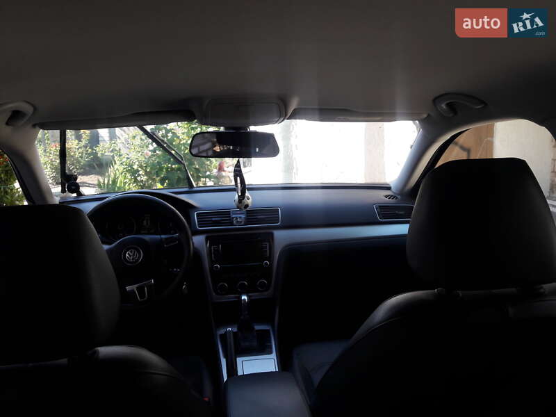 Седан Volkswagen Passat 2012 в Светловодске