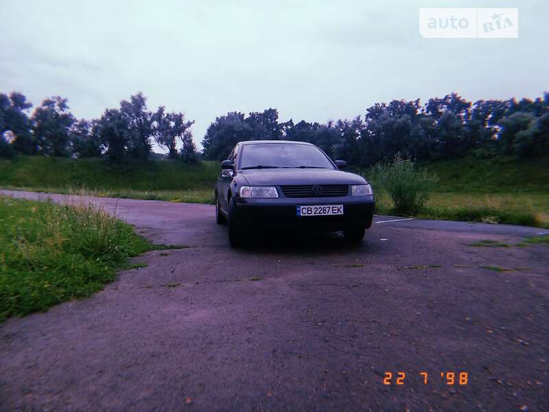 Седан Volkswagen Passat 1999 в Семенівці