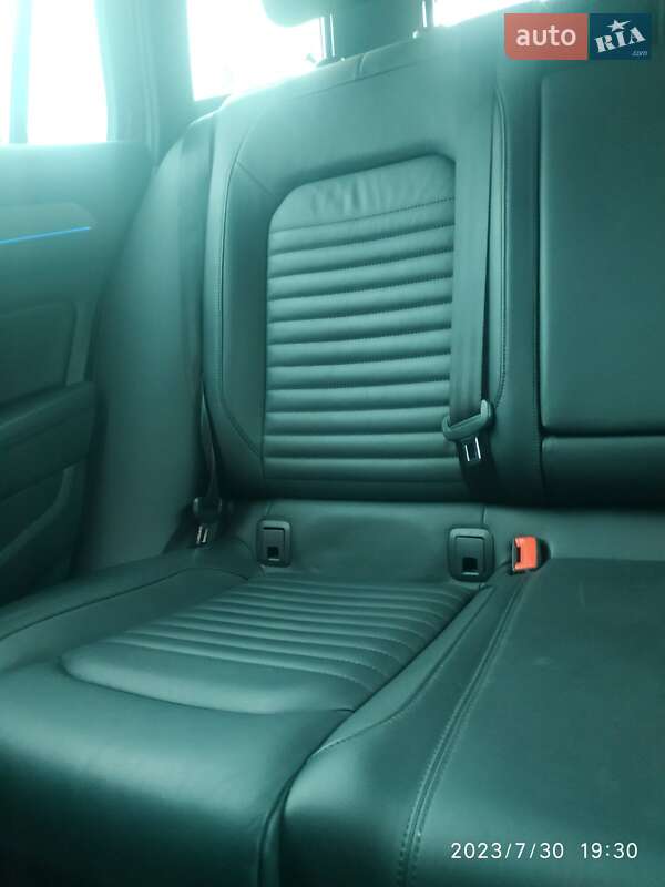 Универсал Volkswagen Passat 2018 в Луцке