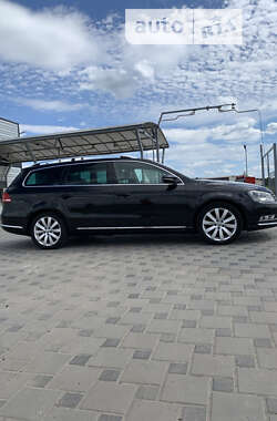 Універсал Volkswagen Passat 2012 в Дубровиці