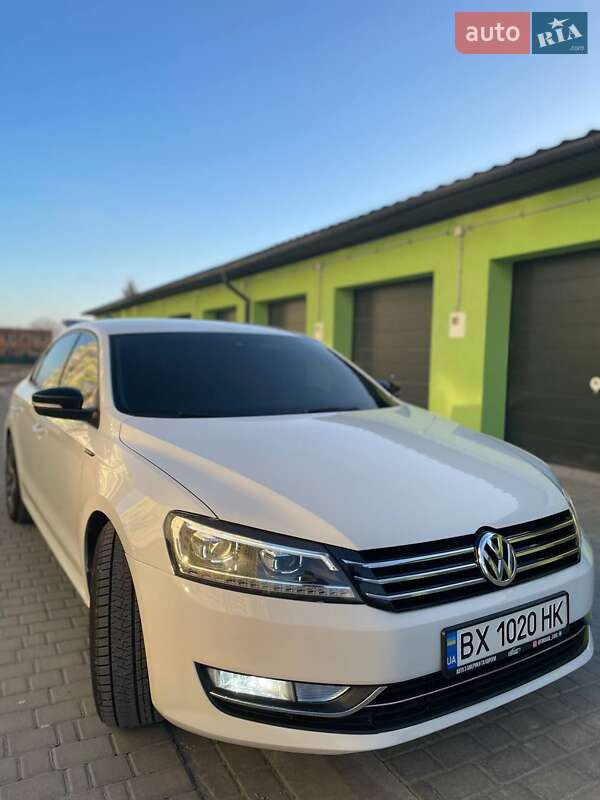 Седан Volkswagen Passat 2013 в Кам'янець-Подільському