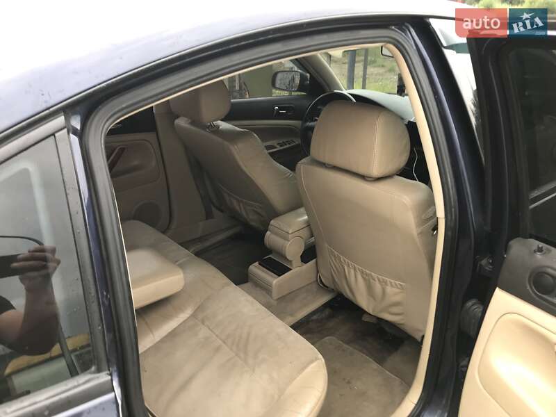 Седан Volkswagen Passat 1998 в Трускавці