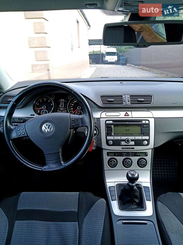 Универсал Volkswagen Passat 2009 в Тульчине