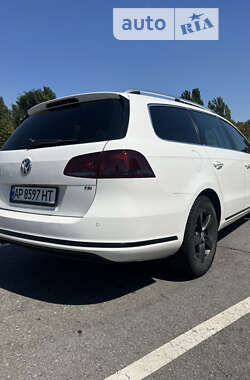 Седан Volkswagen Passat 2011 в Запоріжжі