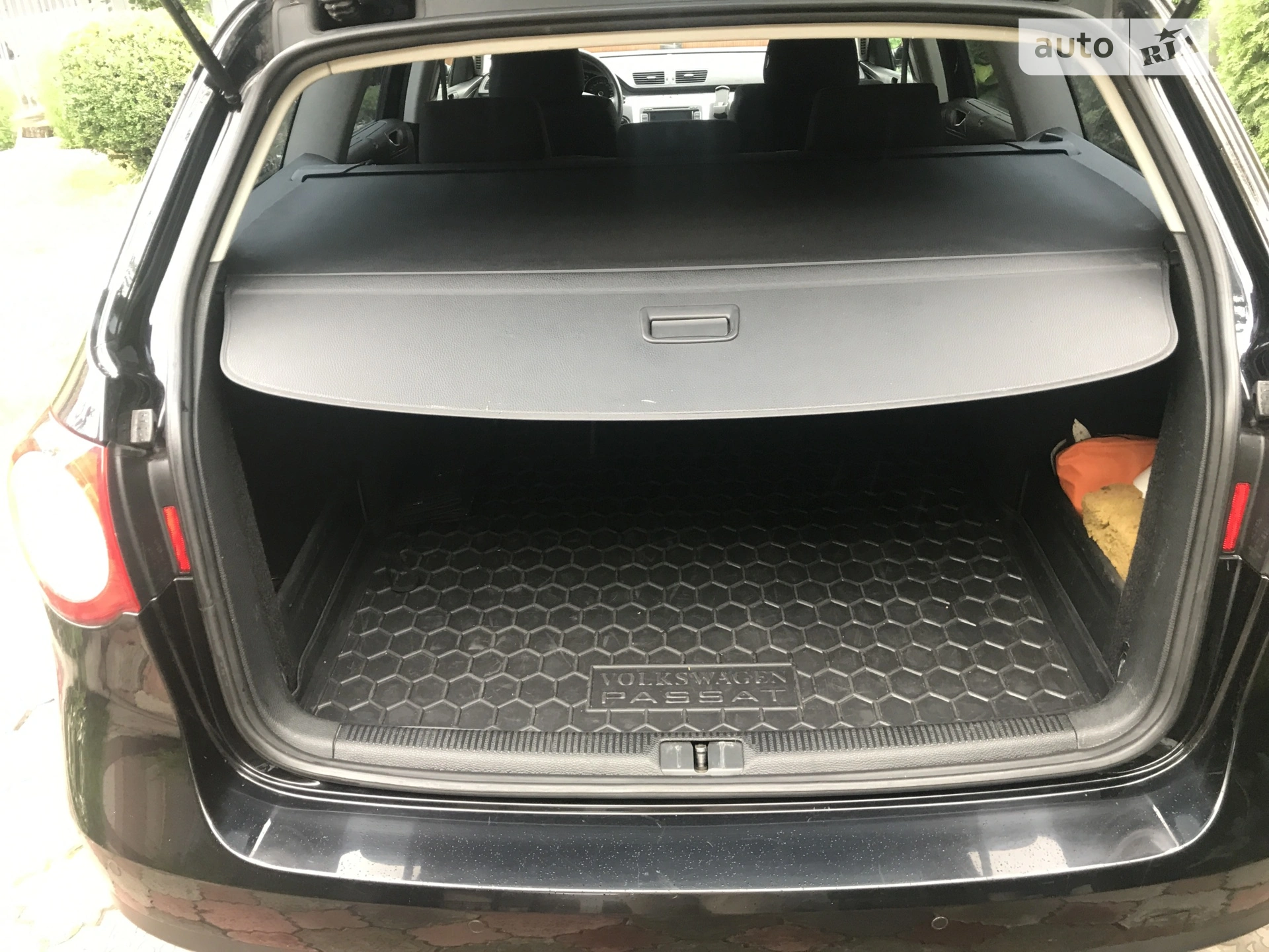 2010 Volkswagen Passat - мініатюра 24