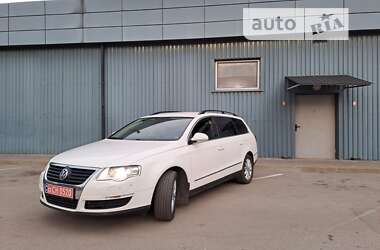 Універсал Volkswagen Passat 2010 в Знам'янці