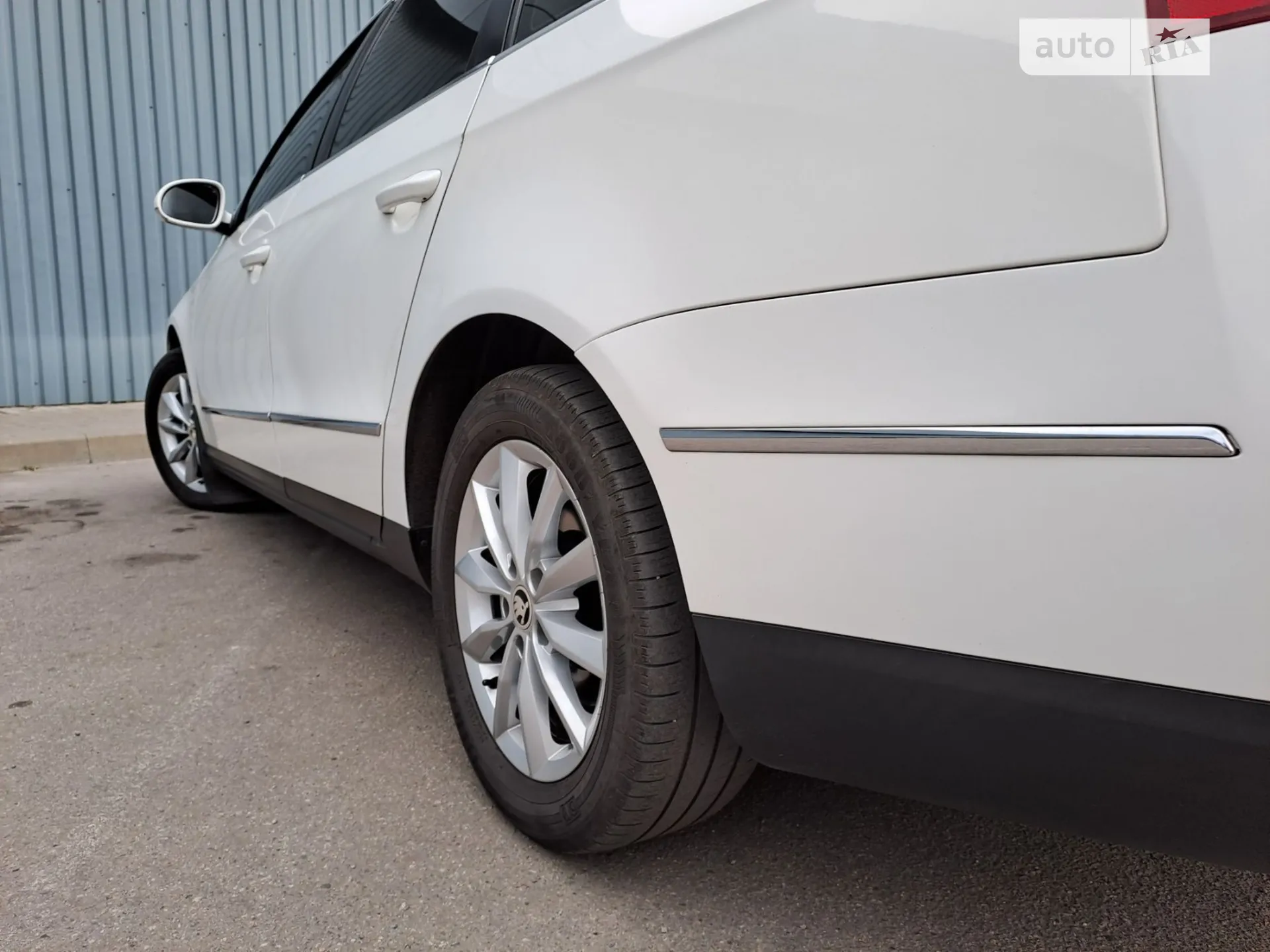 2010 Volkswagen Passat - мініатюра 19