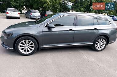 Универсал Volkswagen Passat 2015 в 