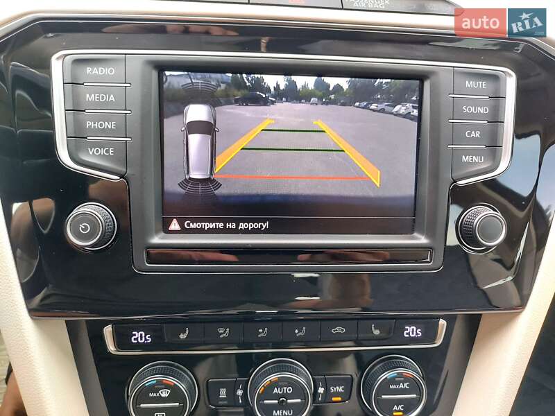 Універсал Volkswagen Passat 2015 в Тернополі