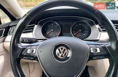Универсал Volkswagen Passat 2015 в 