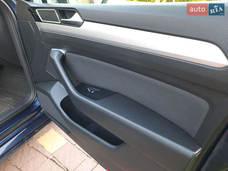 Универсал Volkswagen Passat 2015 в Радивилове