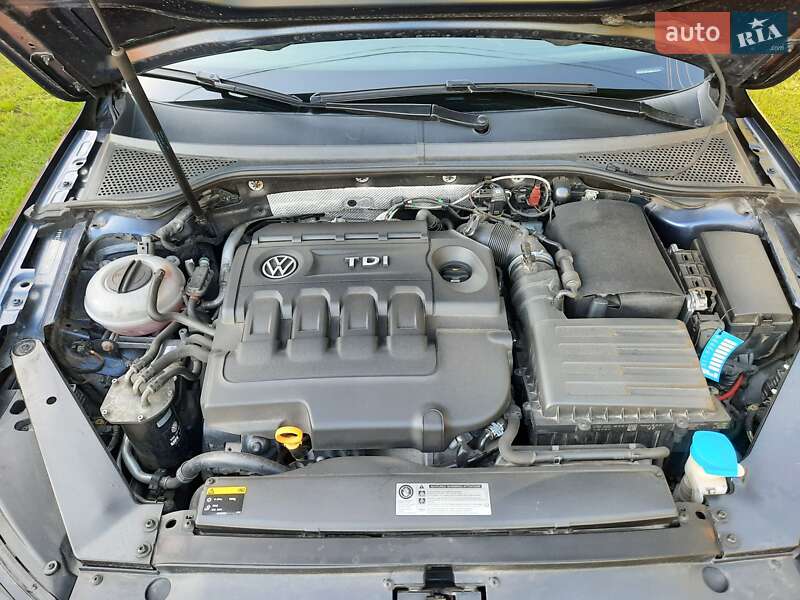 Универсал Volkswagen Passat 2015 в Радивилове