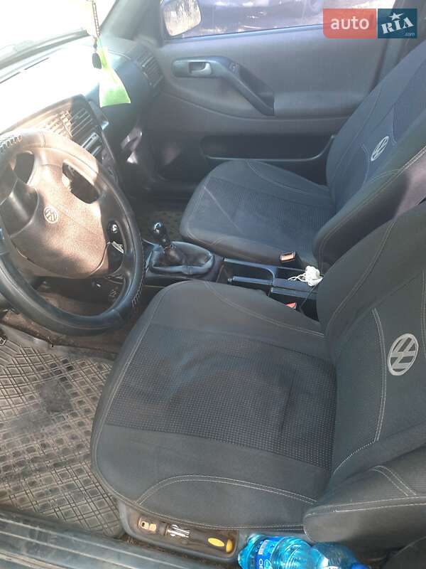 Седан Volkswagen Passat 1994 в Первомайске