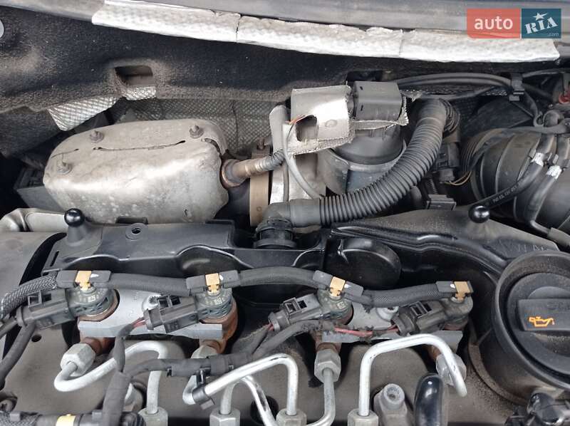 Універсал Volkswagen Passat 2011 в Львові