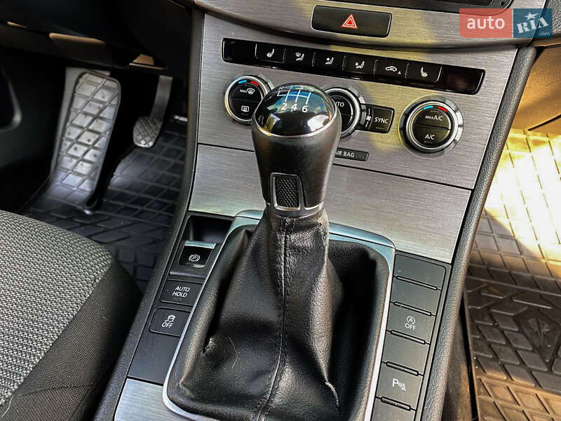 Универсал Volkswagen Passat 2012 в Берегово