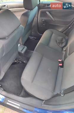 Седан Volkswagen Passat 2002 в 