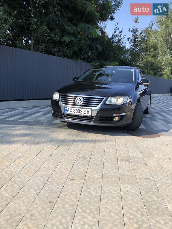 Седан Volkswagen Passat 2008 в Ужгороде