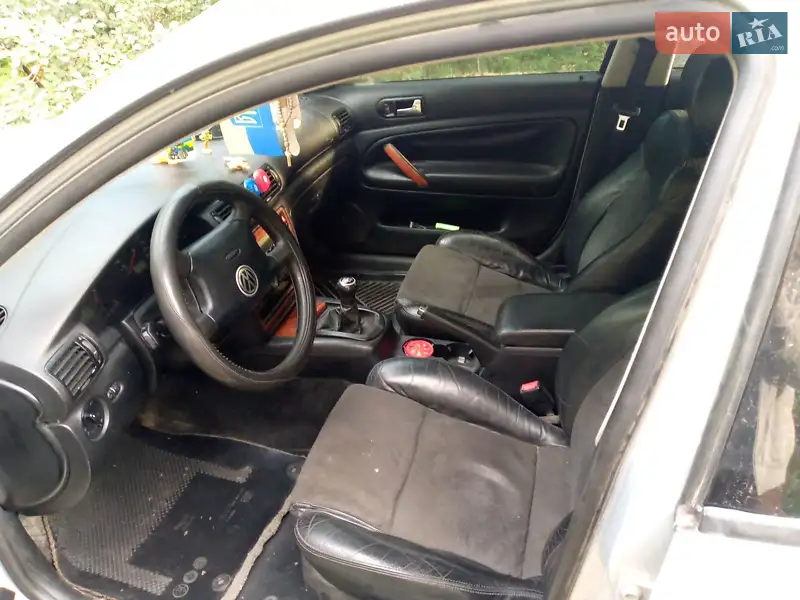 Volkswagen Passat 1999 VIN WVWZZZ3BZYE016544 фото оголошення 8 з 44