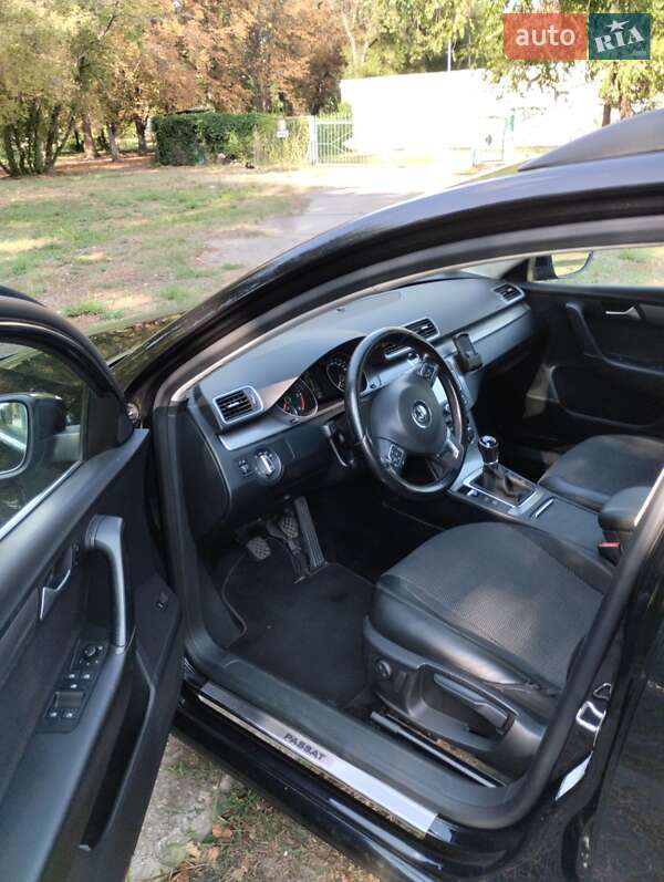 Универсал Volkswagen Passat 2014 в Павлограде фото 7 Универсал Volkswagen Passat 2014 в Павлограде