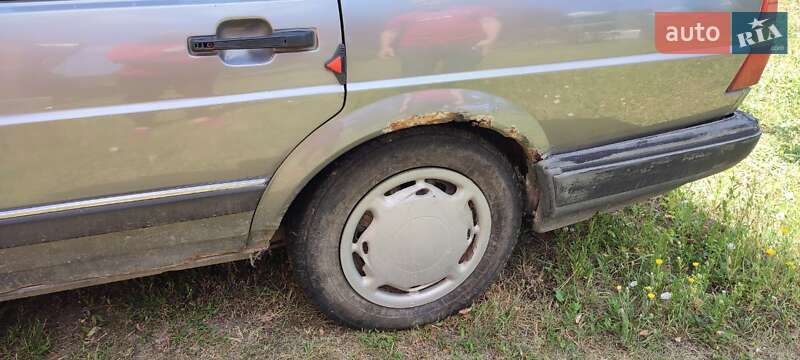 Универсал Volkswagen Passat 1986 в Малине