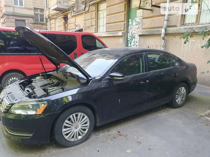 Седан Volkswagen Passat 2014 в Одесі