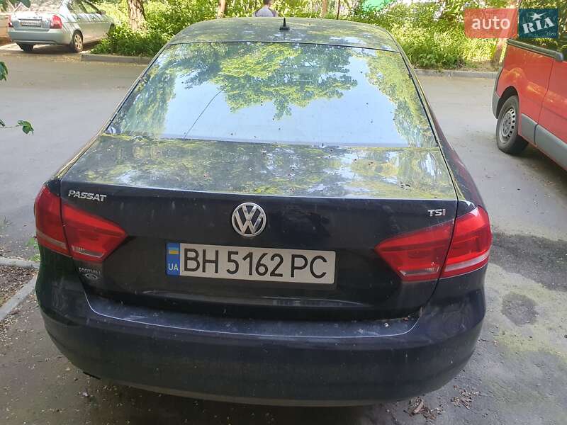 Седан Volkswagen Passat 2014 в Одессе