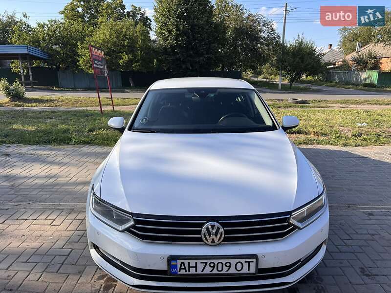 Седан Volkswagen Passat 2018 в Славянске
