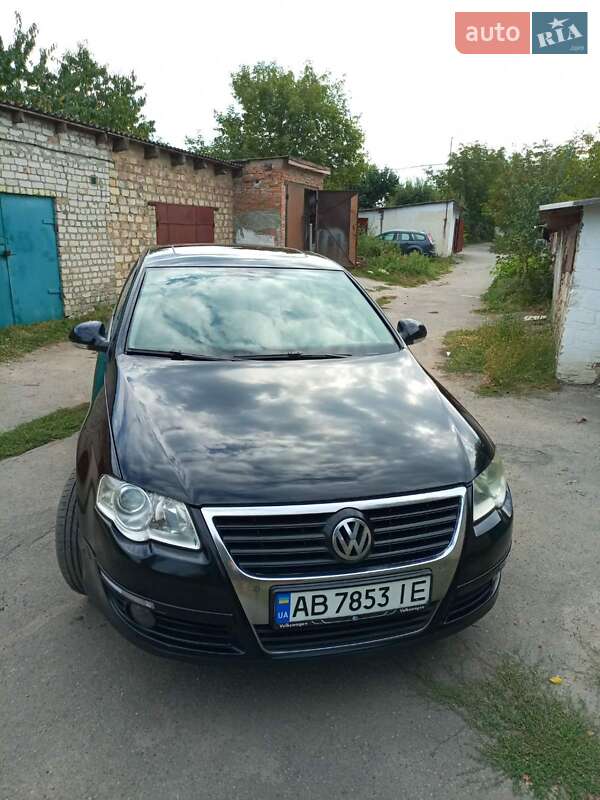 Седан Volkswagen Passat 2005 в Виннице