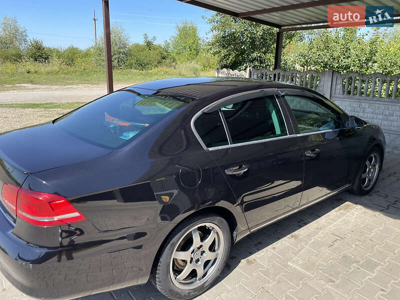 Седан Volkswagen Passat 2012 в Глыбокой