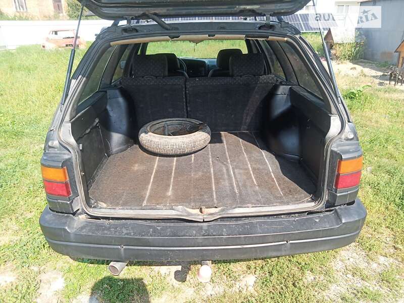 Універсал Volkswagen Passat 1989 в Калуші