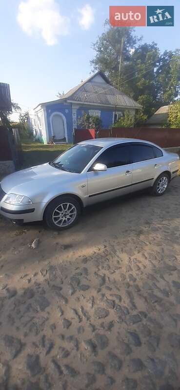 Седан Volkswagen Passat 2001 в Томашполі