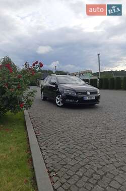 Универсал Volkswagen Passat 2013 в Жовкве