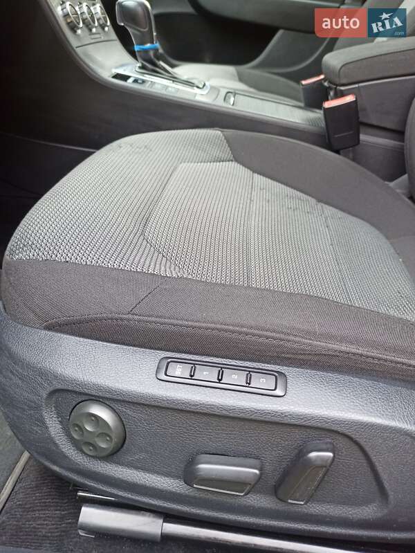 Универсал Volkswagen Passat 2014 в Каменке-Бугской